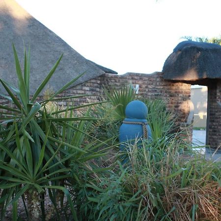 Maritz Country Lodge Keetmanshoop Esterno foto