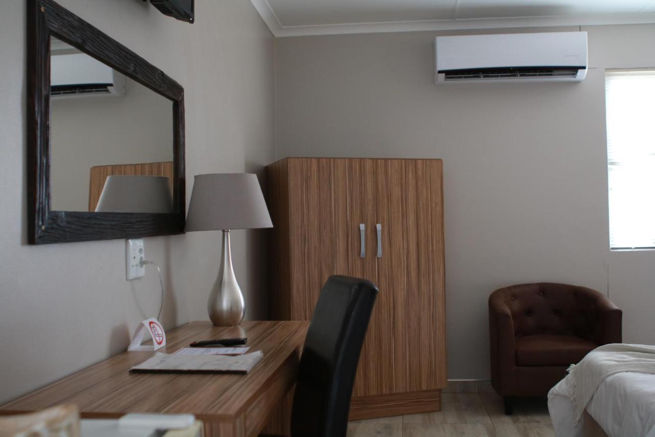 Maritz Country Lodge Keetmanshoop Esterno foto