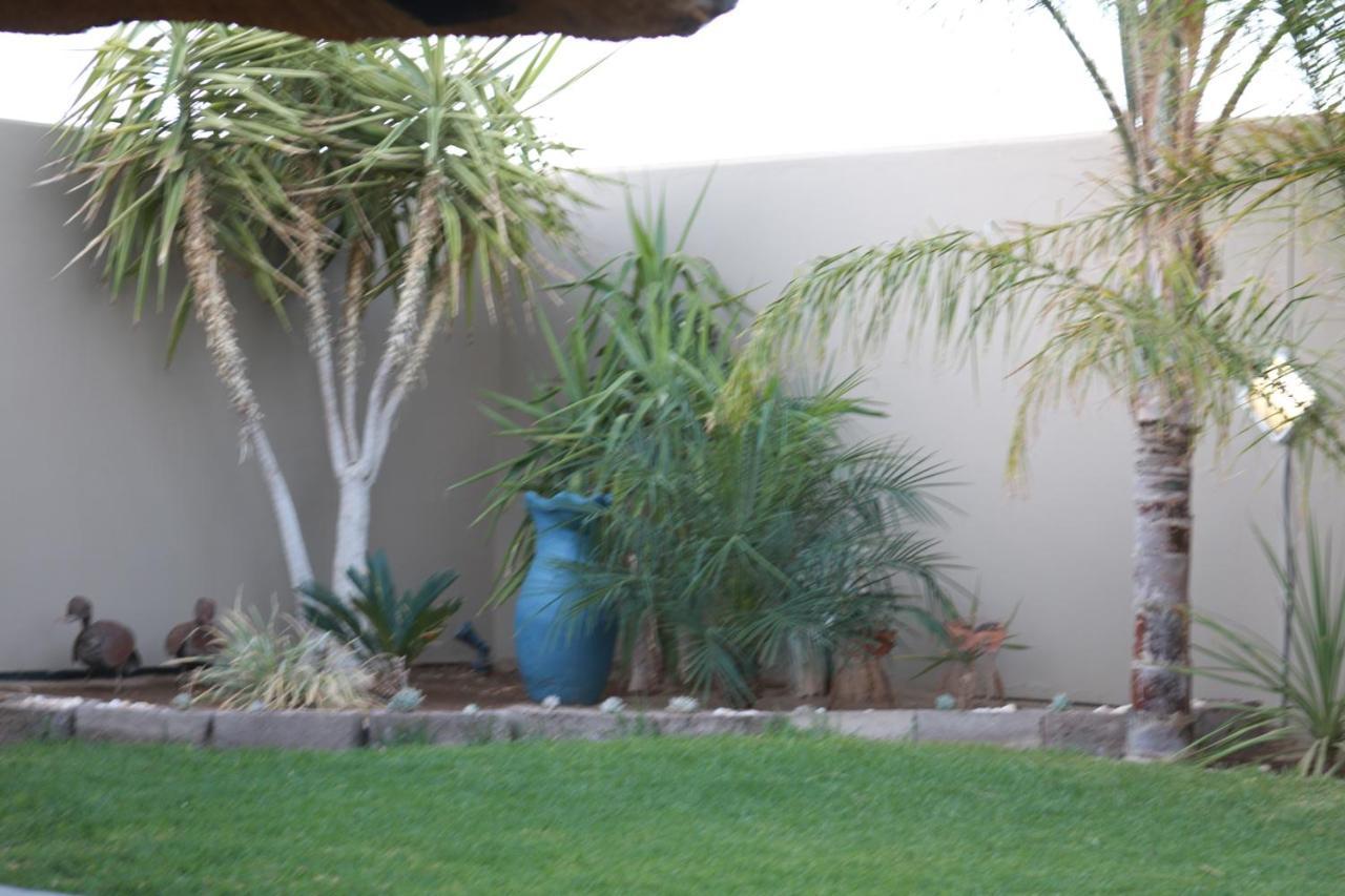 Maritz Country Lodge Keetmanshoop Esterno foto