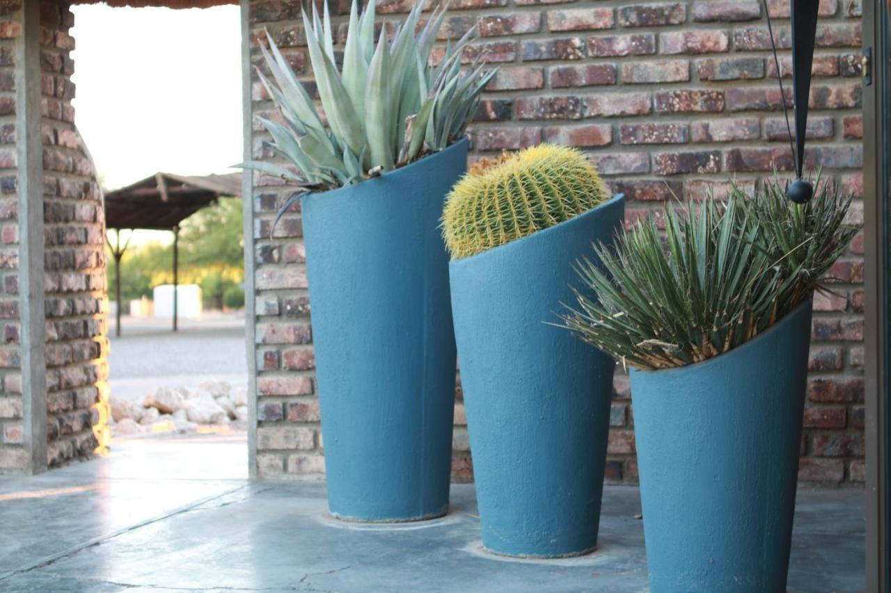 Maritz Country Lodge Keetmanshoop Esterno foto