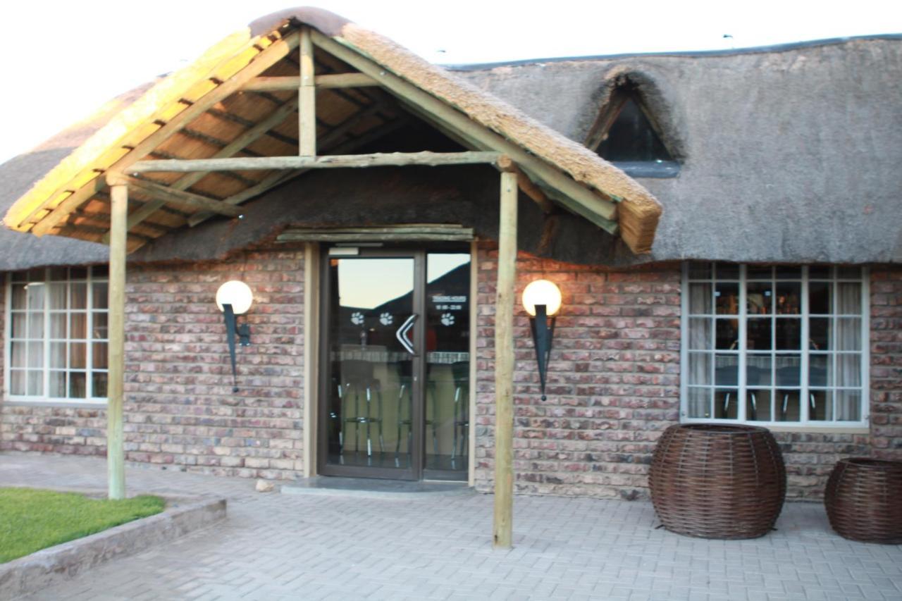 Maritz Country Lodge Keetmanshoop Esterno foto